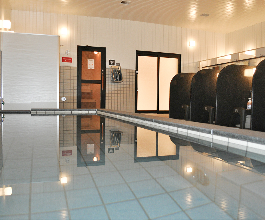 温浴設備のあるリラクゼーションエリア